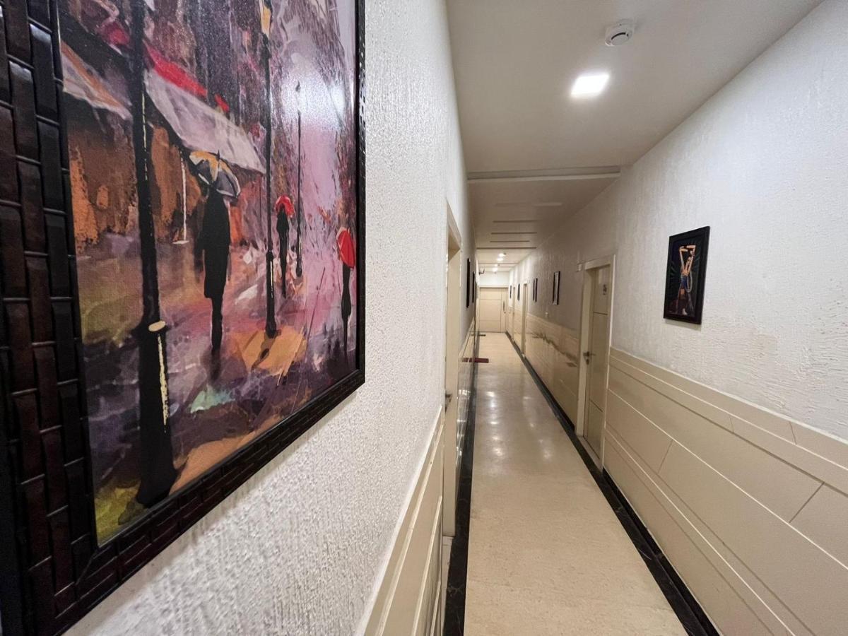 Hotel Sahib'S Red Carpet - Family & Corporate Hotel Chain 阿格拉 外观 照片